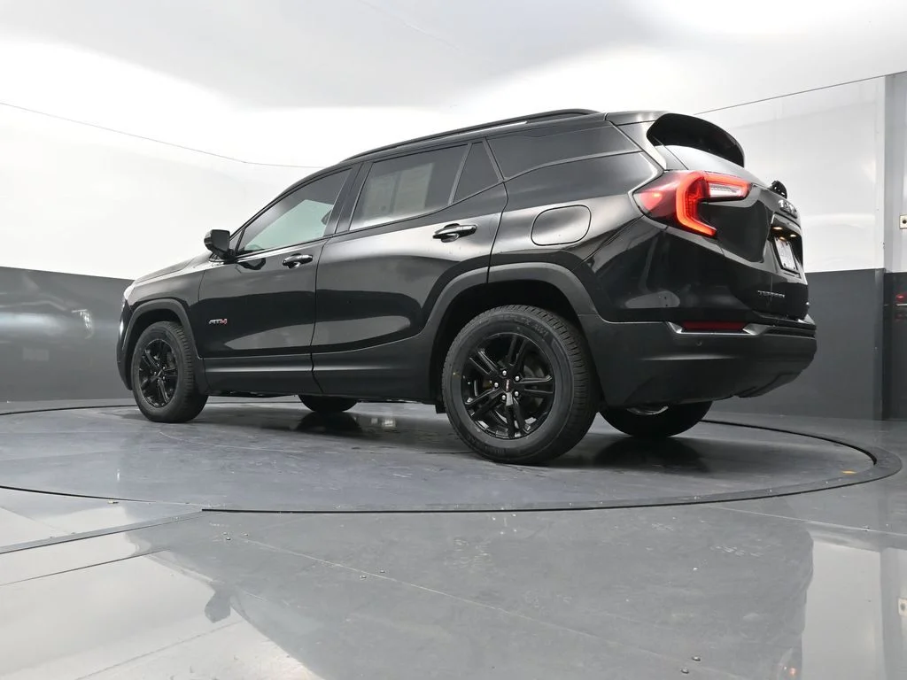 Used 2022 Black GMC AT4 image 28