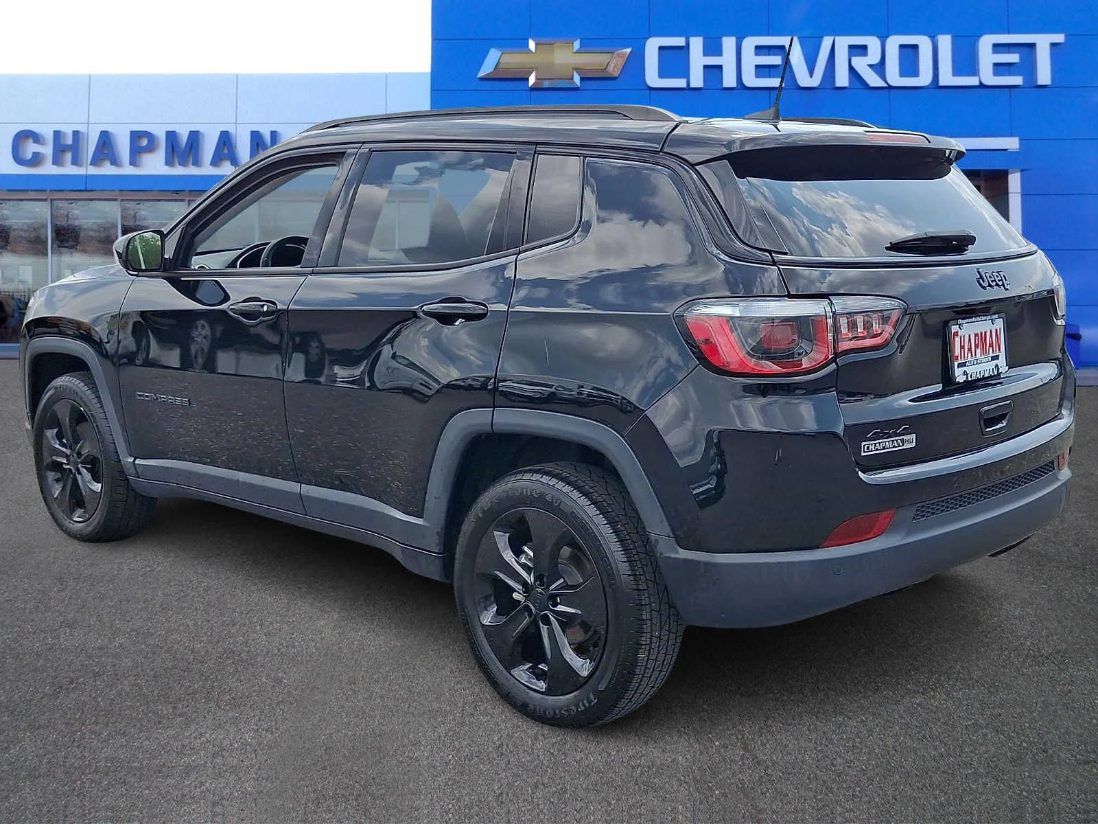 Used 2018 Black Jeep Altitude 4x4 image 4