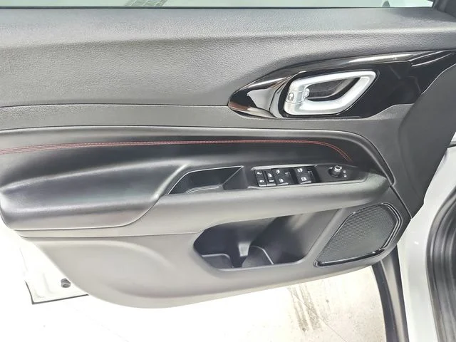 Used 2022 White Jeep Trailhawk image 37