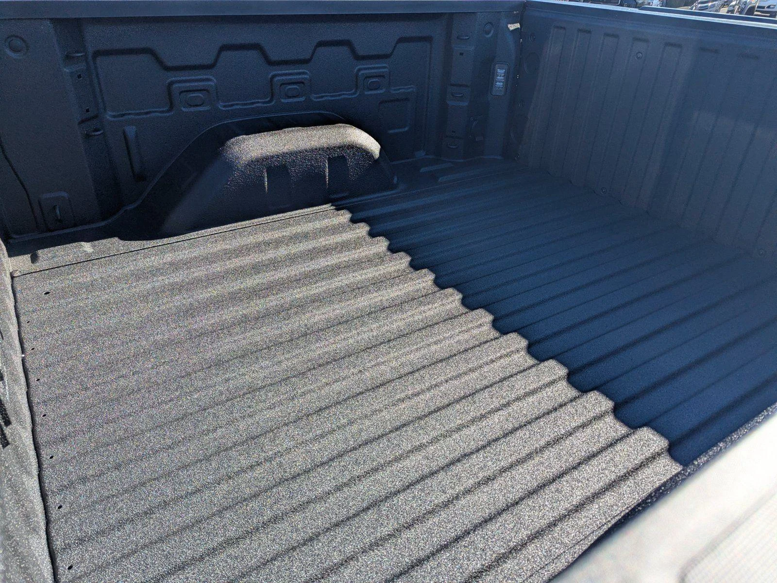 New 2026 Onyx Black GMC Elevation image 10