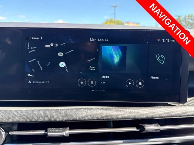 Certified Used 2025 Blue Hyundai SEL Convenience image 10