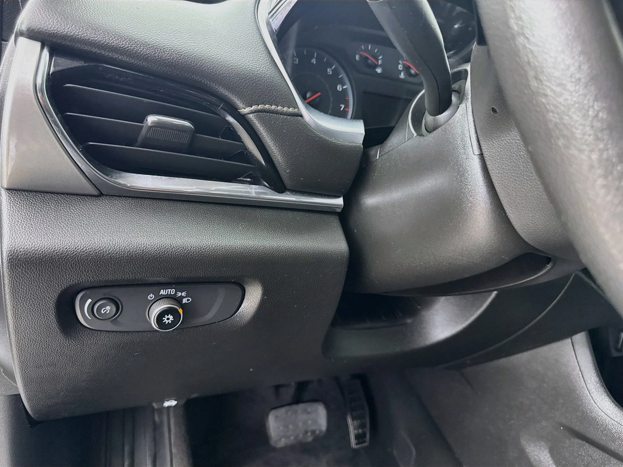 Used 2020 SUMMIT WHITE Chevrolet LS image 12