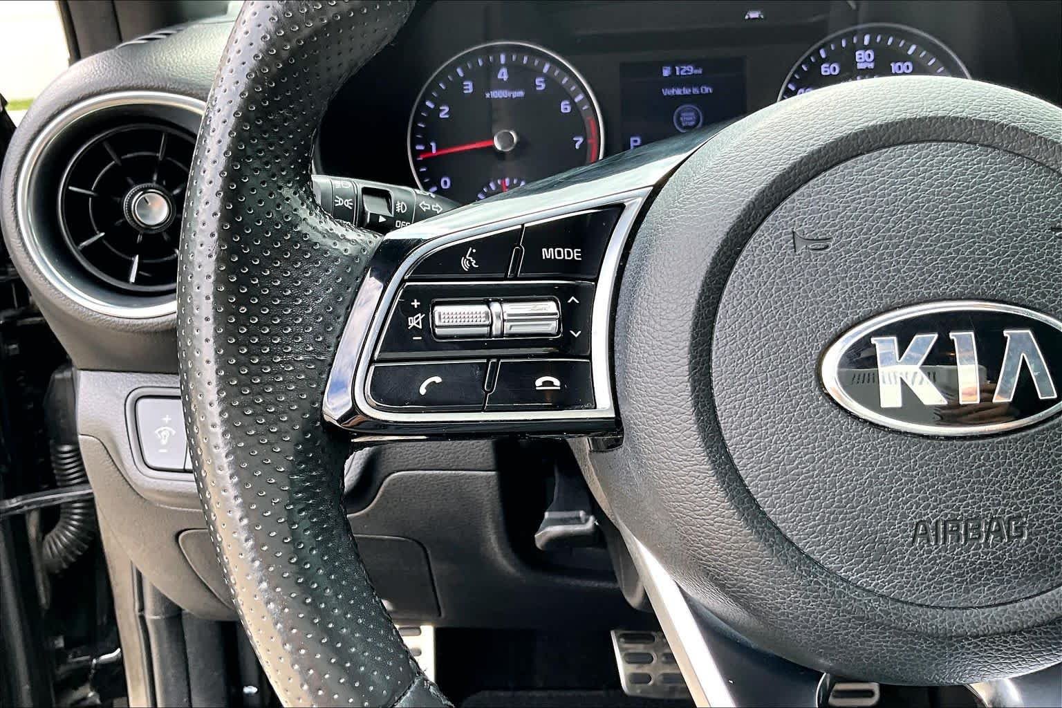 Used 2020 Aurora Black Kia GT-Line image 21