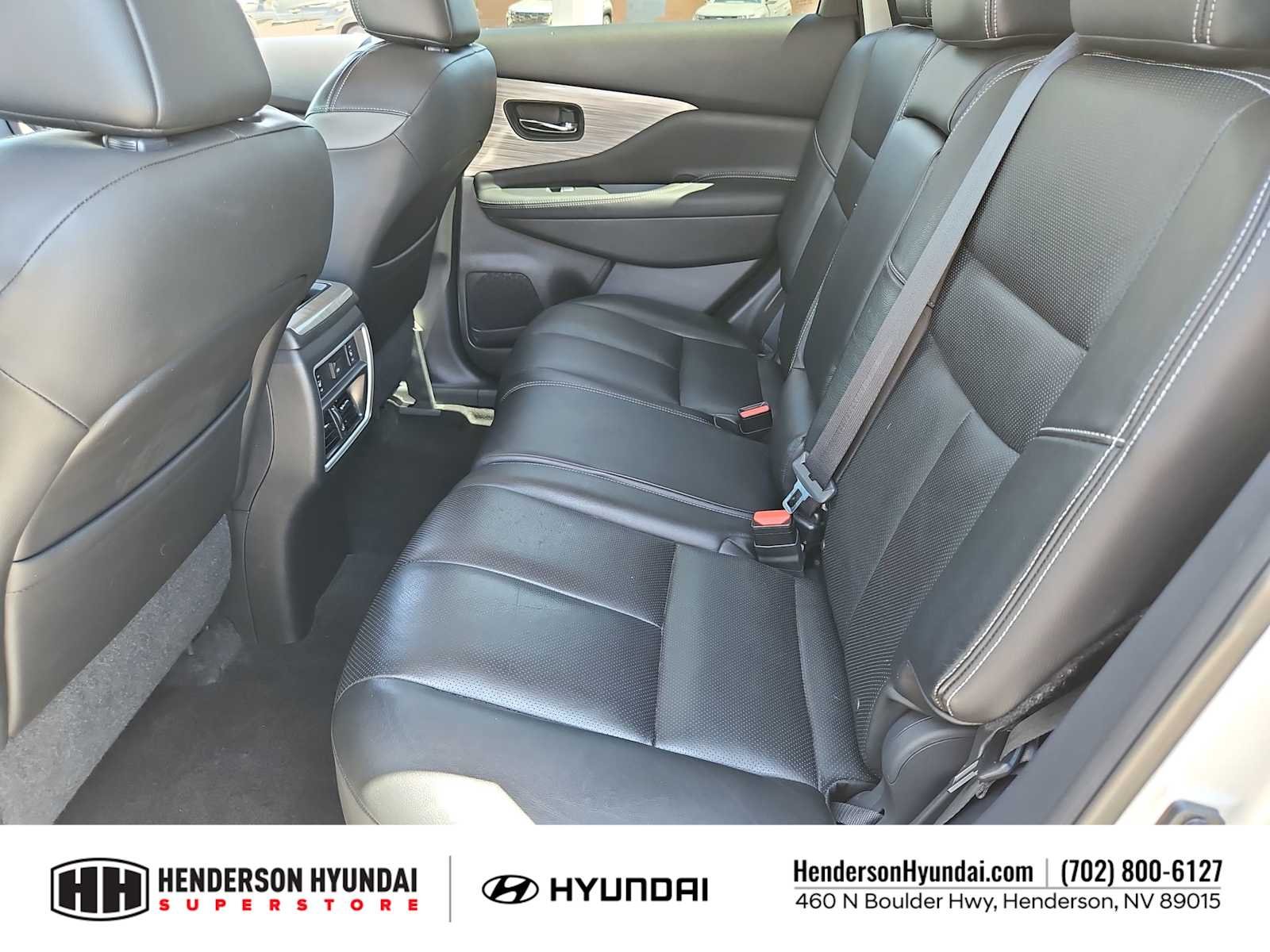 Used 2015 Brilliant Silver Metallic Nissan Platinum image 20