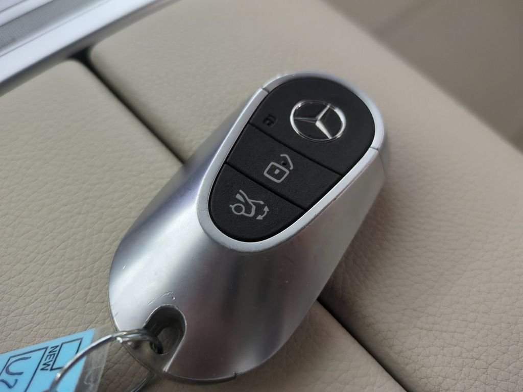 Used 2023 White Mercedes-Benz C 300 image 37