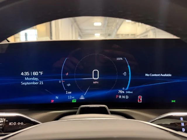2027 Cadillac VISTIQ Sport - Photo 14