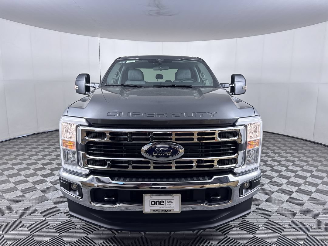 New 2026 Carbonized Gray Metallic Ford XLT image 29