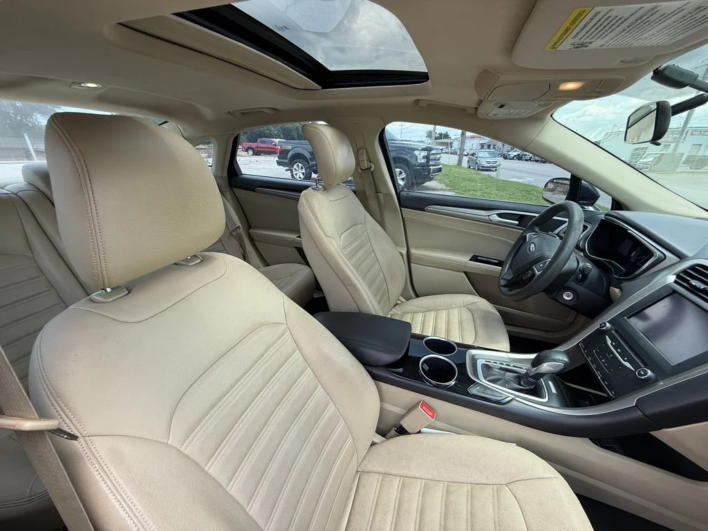 Used 2013 Black Ford SE image 10