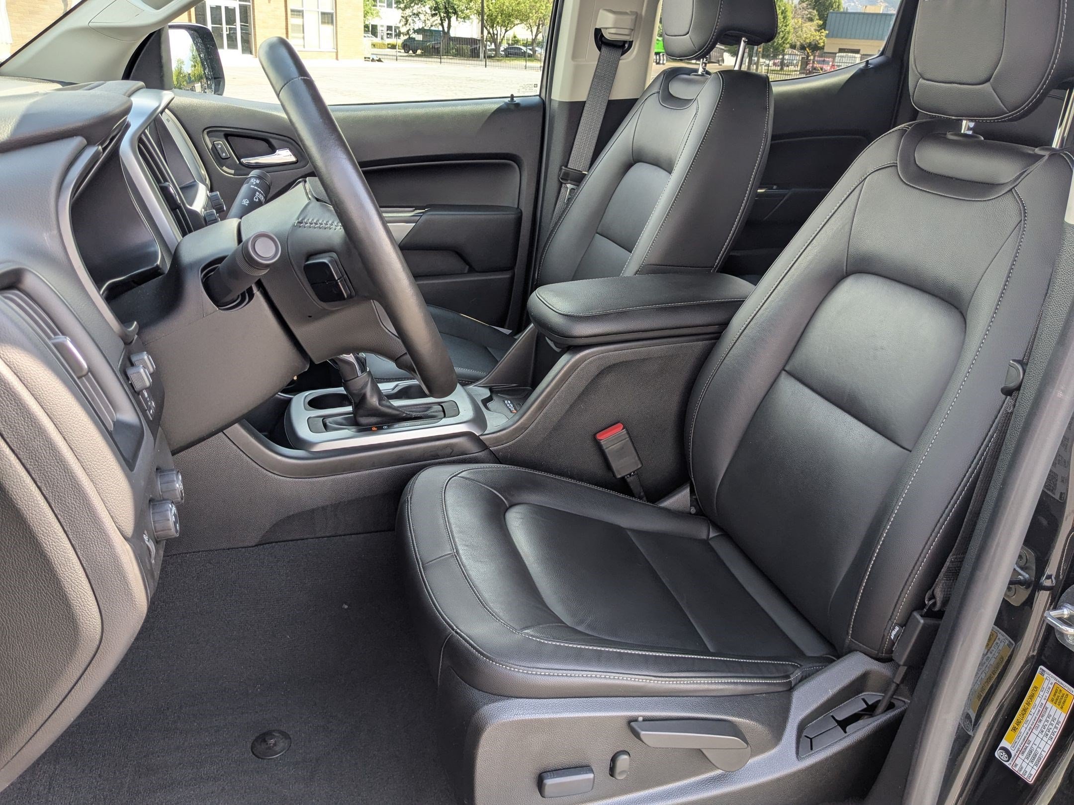 Used 2022 Black Chevrolet 4WD ZR2 image 30