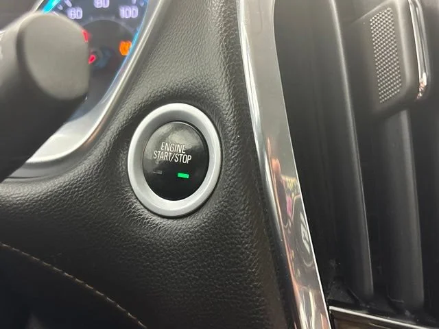Used 2018 SUMMIT WHITE Chevrolet LT Cloth image 44