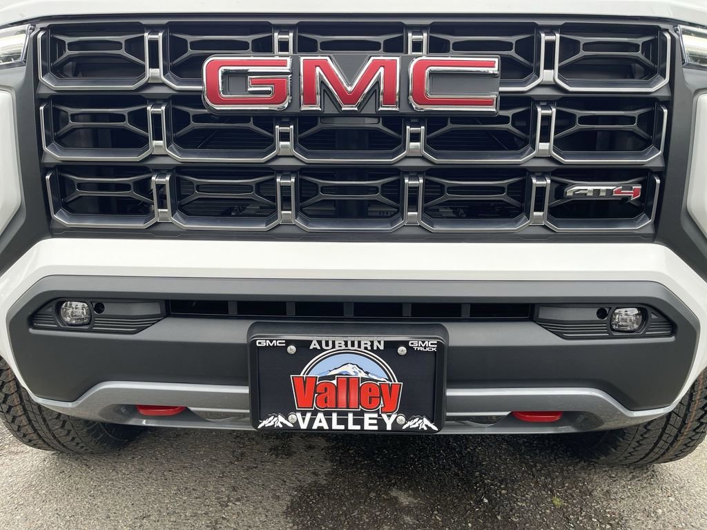 2025 GMC Canyon AT4 - Photo 30