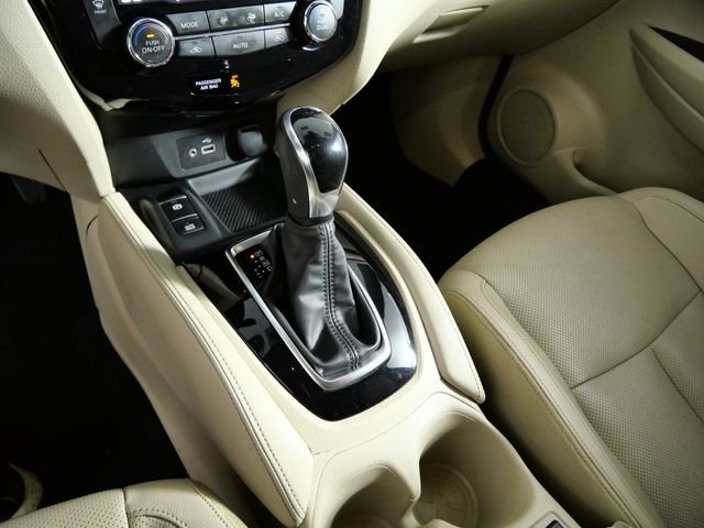 Certified Used 2020 Red Nissan SL image 22