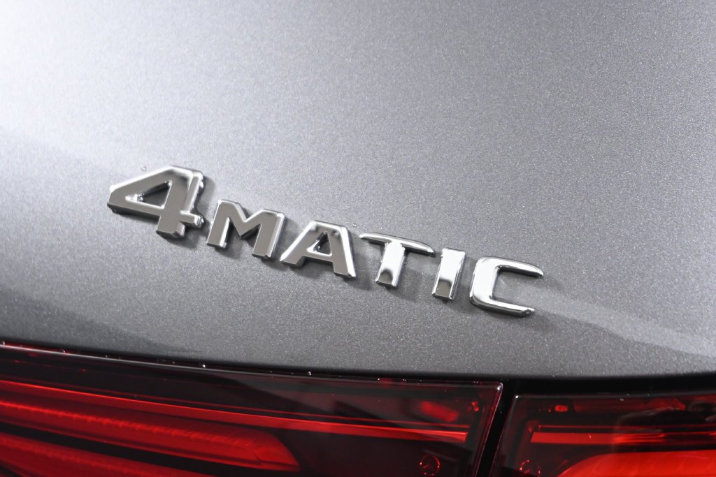 Used 2026 Mountain Grey Metallic Mercedes-Benz GLA 250 image 38