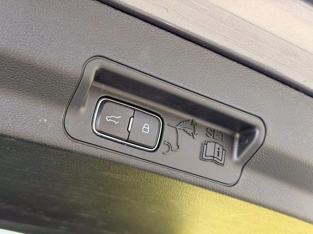 Used 2023 Gray Ford XLT image 40