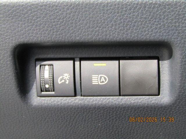 Certified Used 2023 MAGNETIC GRAY MET. Toyota  image 11