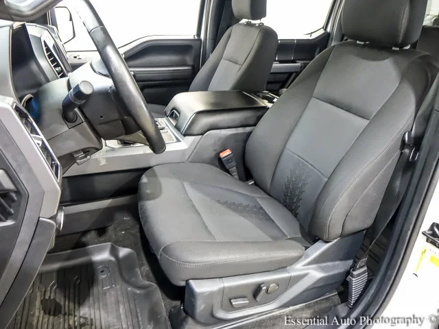 Used 2020 White Ford XLT image 11