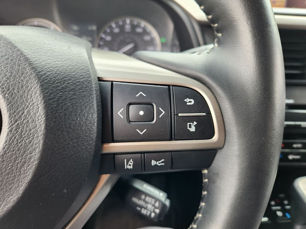 Used 2016 Silver Lexus 350 image 27