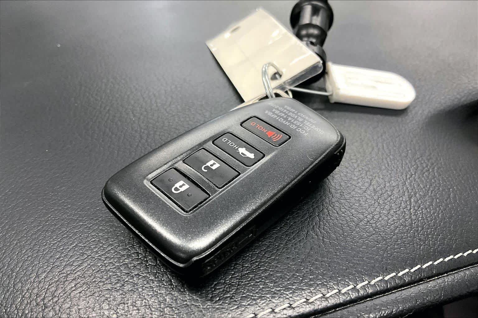 Used 2016 Nebula Gray Pearl Lexus  image 14