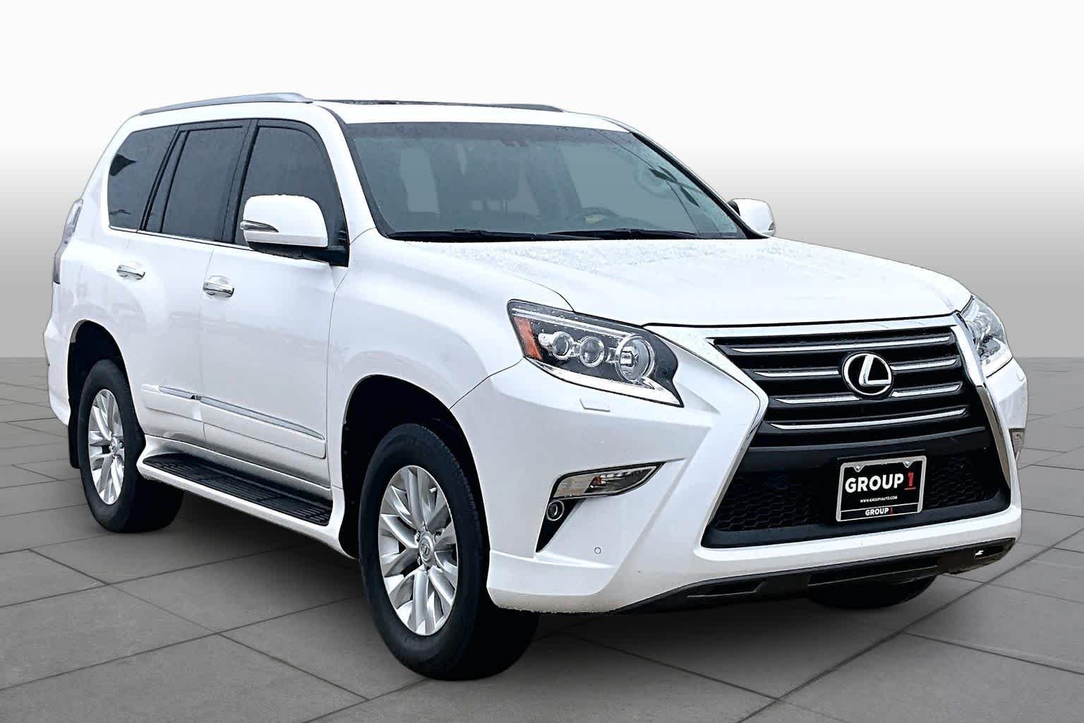 Used 2017 Starfire Pearl Lexus Premium image 3