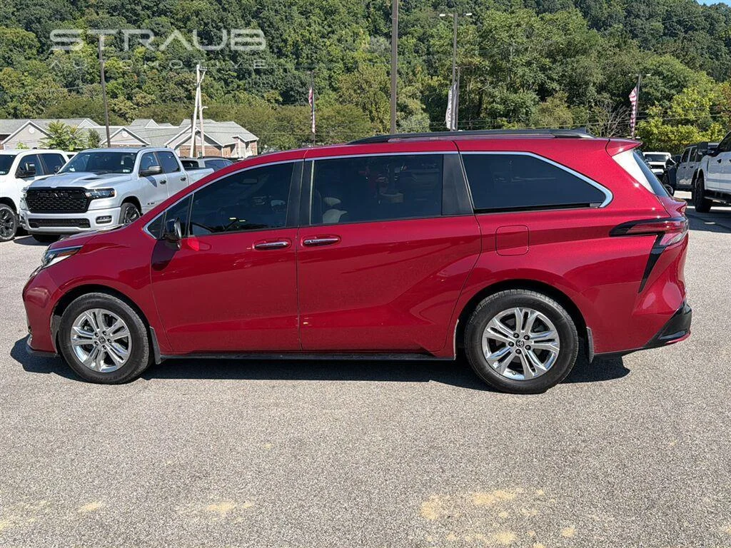 Used 2022 Ruby Flare Pearl TOYOTA  image 6