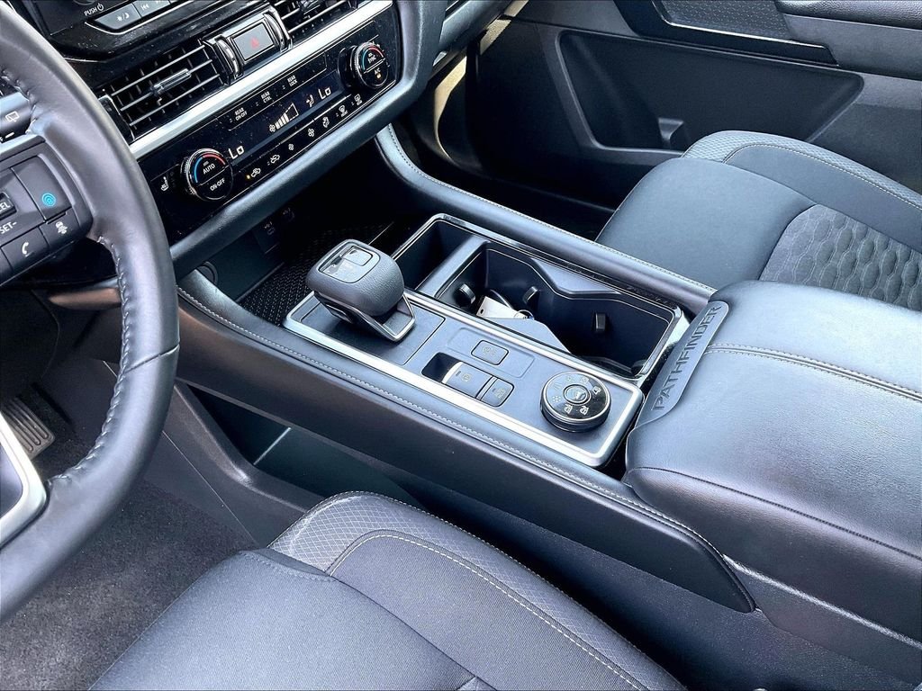 Used 2024 Deep Ocean Blue Pearl Nissan SV image 21