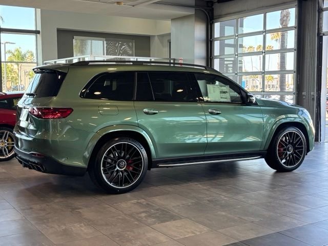 New 2026 MANUFAKTUR Ireland Mid Green Metallic Mercedes-Benz AMG® GLS 63 4MATIC+ SUV image 4