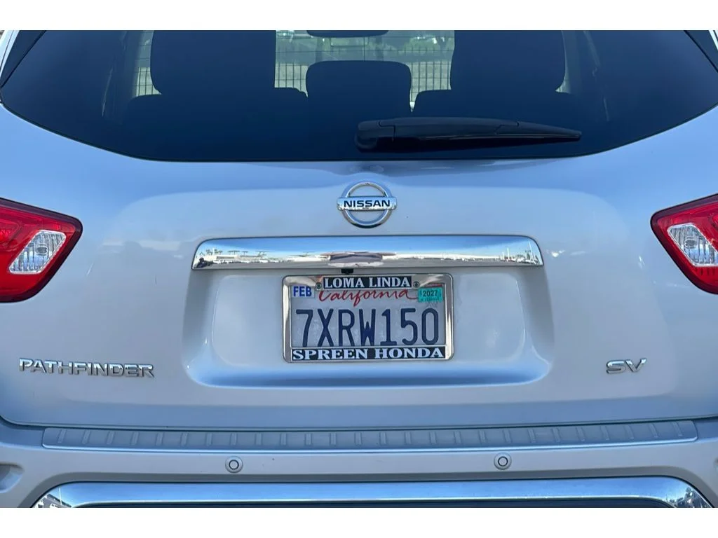 Used 2017 Brilliant Silver Metallic Nissan SV image 15