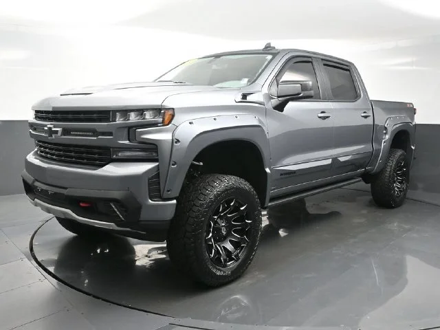 Used 2022 Gray Chevrolet RST image 3