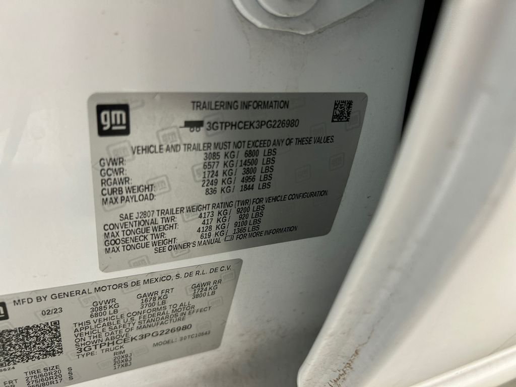 Used 2023 White GMC Elevation image 20