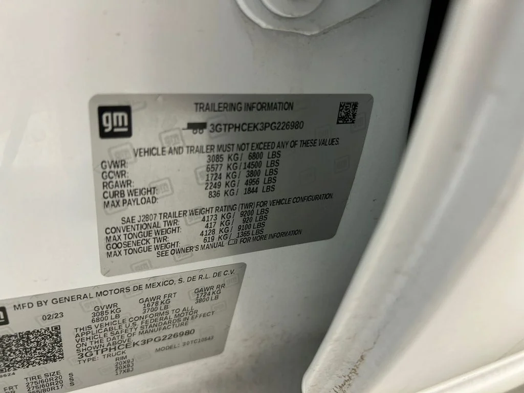 Used 2023 White GMC Elevation image 20