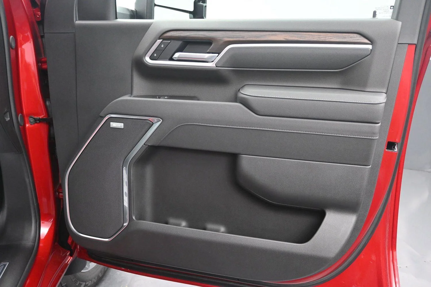 2026 GMC Sierra 2500HD SLT - Photo 11