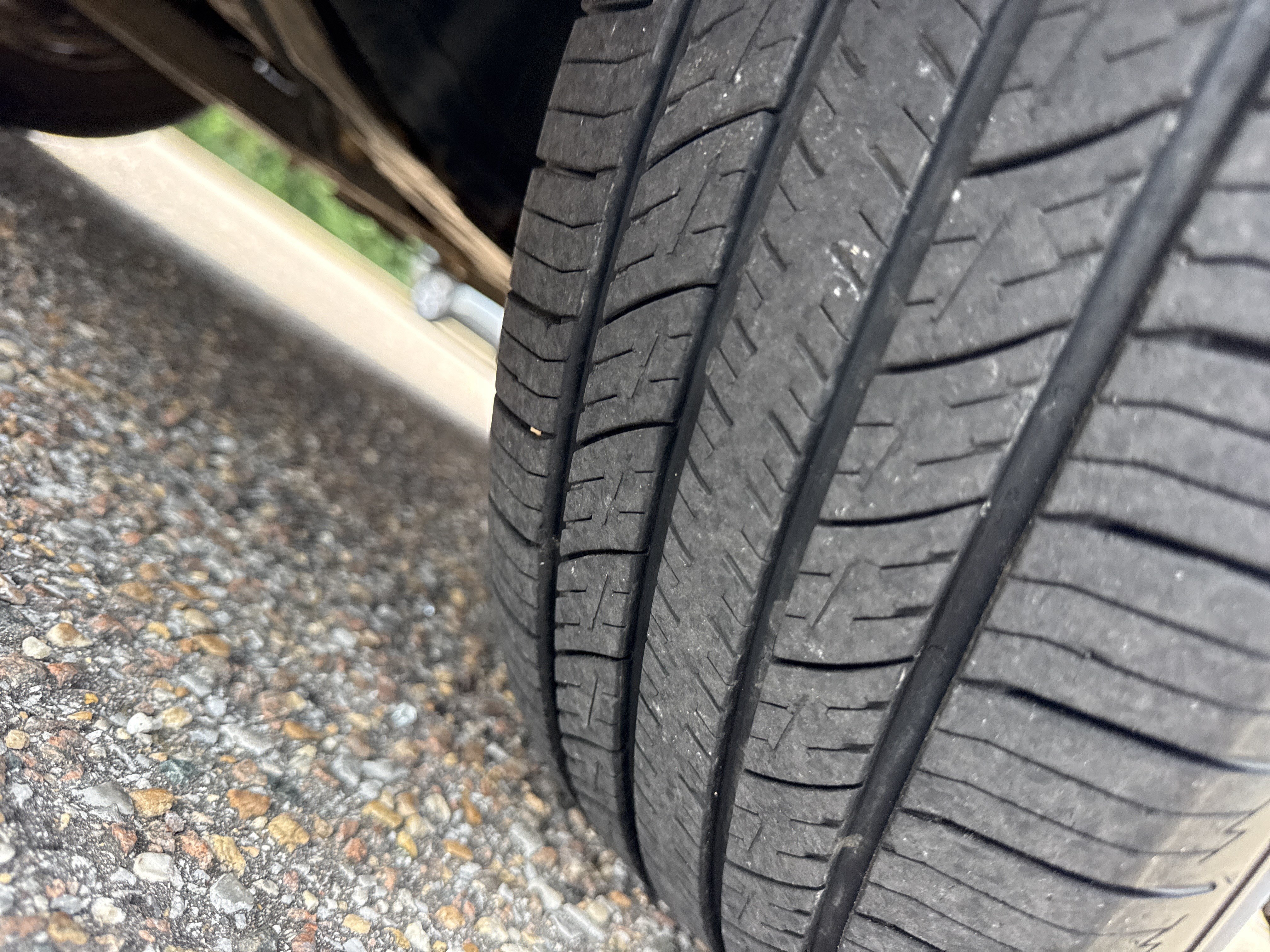 Used 2019 Magnetic Black Pearl Nissan S image 9