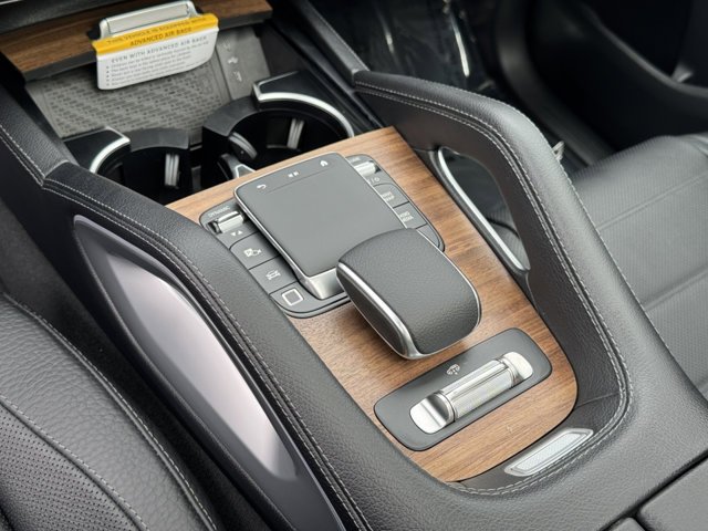 2025 Mercedes-Benz GLE GLE580 - Photo 10