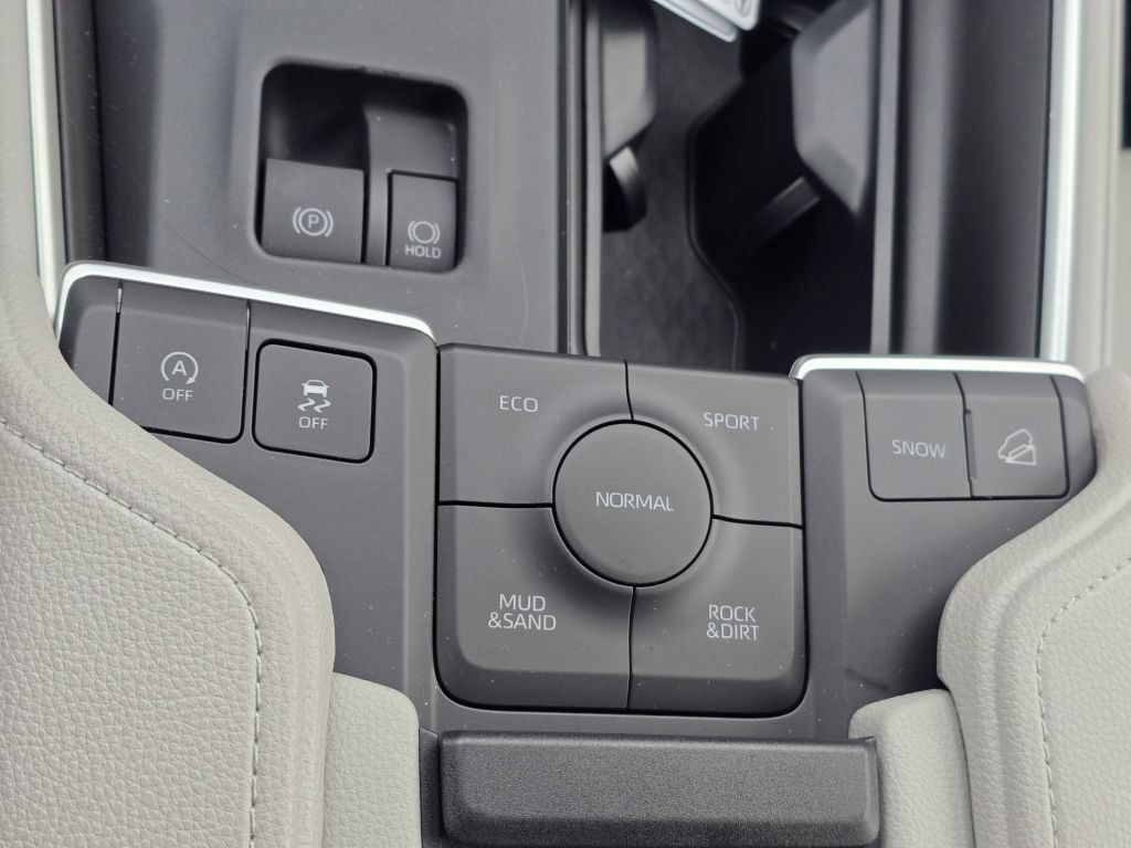 Used 2026 Pearl Toyota XLE image 9