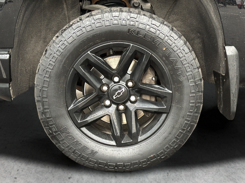 Used 2019 Black Chevrolet LT Trail Boss image 33