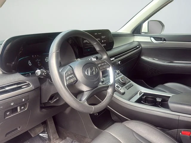 Used 2023 White Hyundai SEL image 9