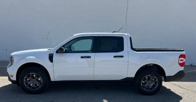 New 2026 Oxford White Ford XLT image 33