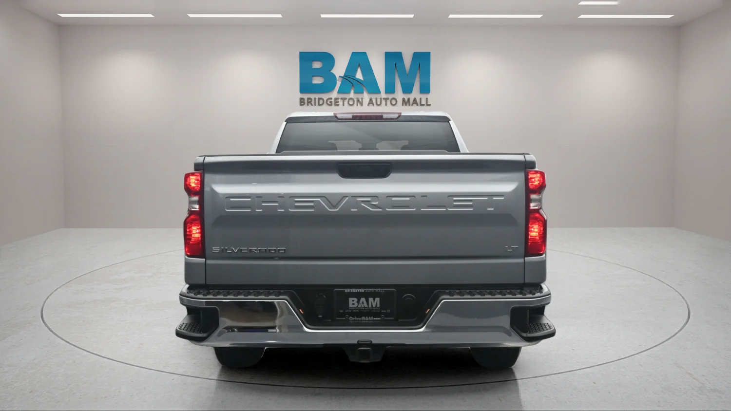 Used 2026 Sterling Gray Metallic Chevrolet LT image 5