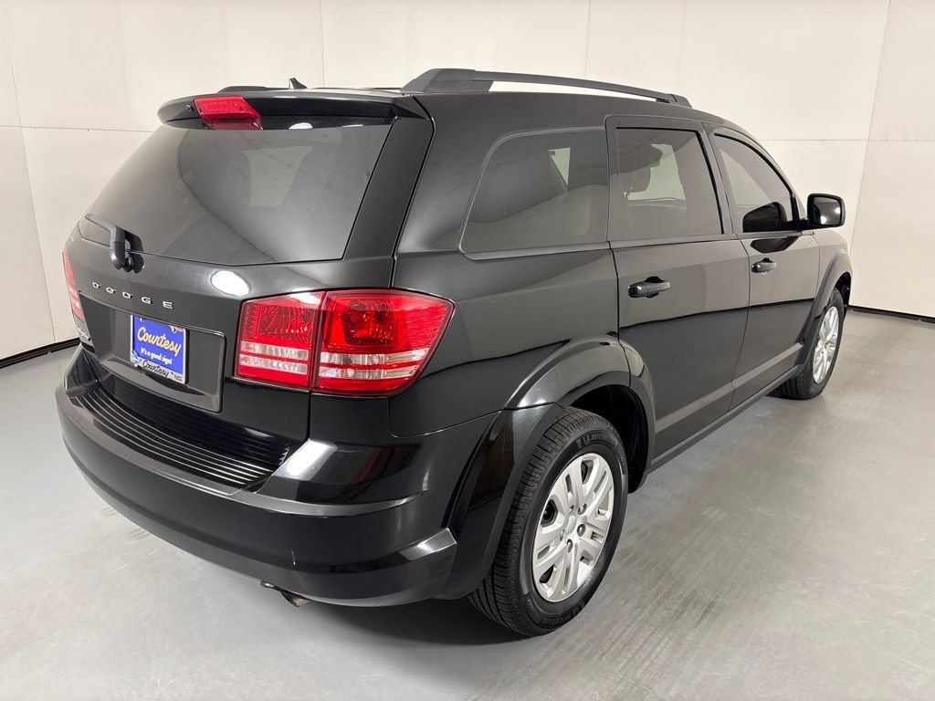 Used 2019 Black Dodge SE image 8