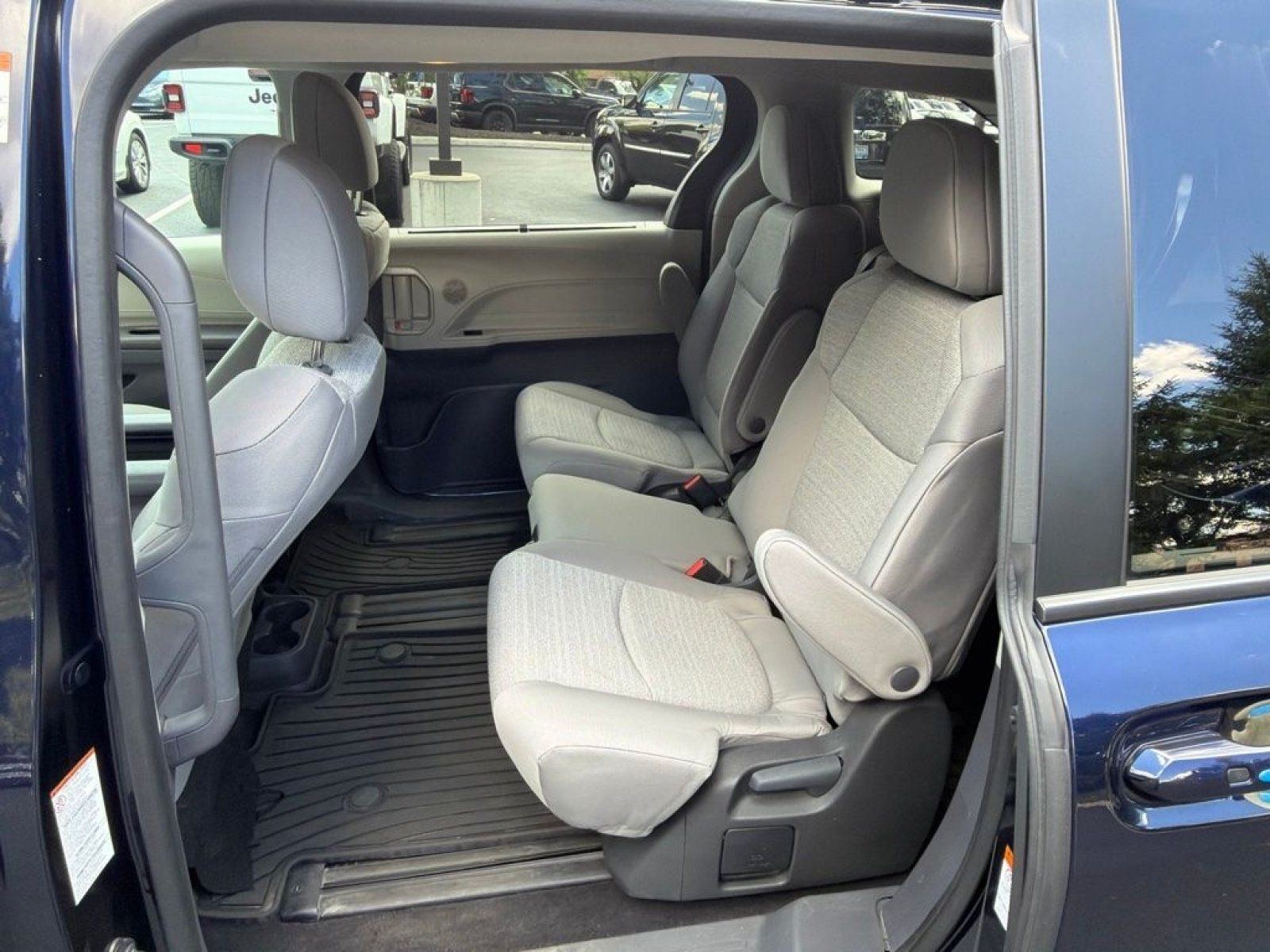 Used 2024 Gray Toyota Hybrid LE image 21
