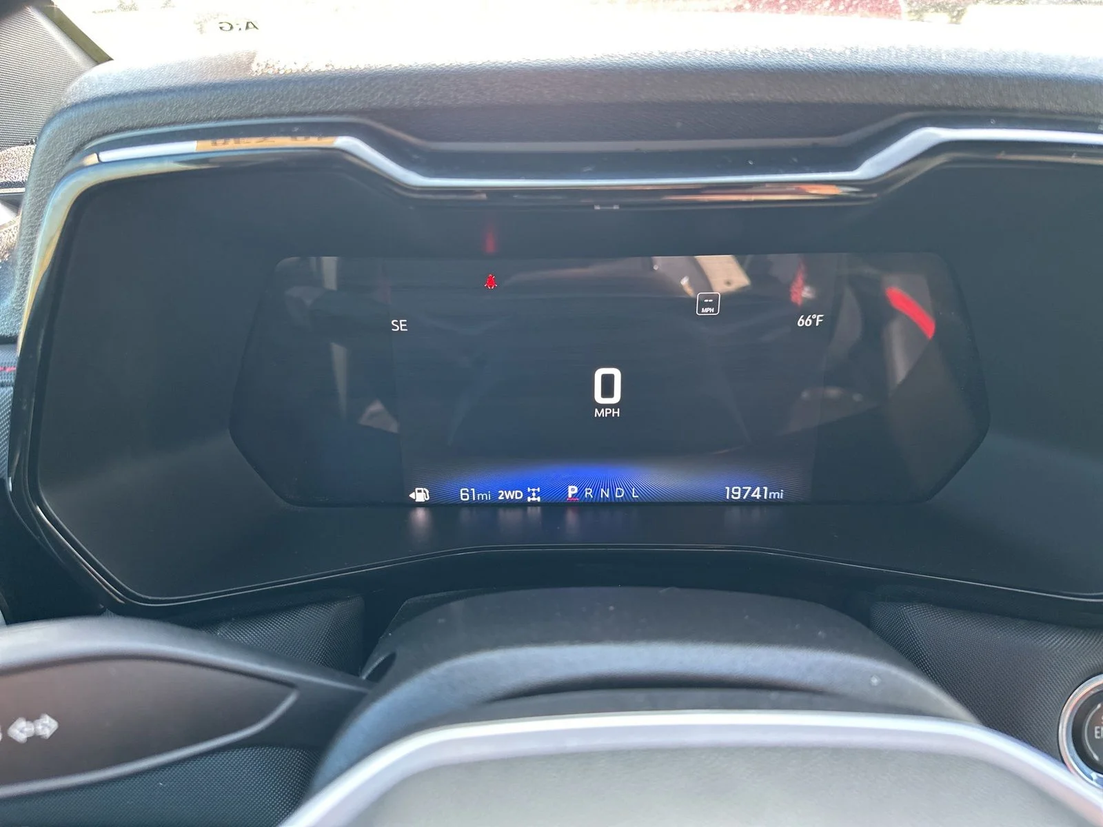 Used 2023 White Chevrolet Z71 image 6