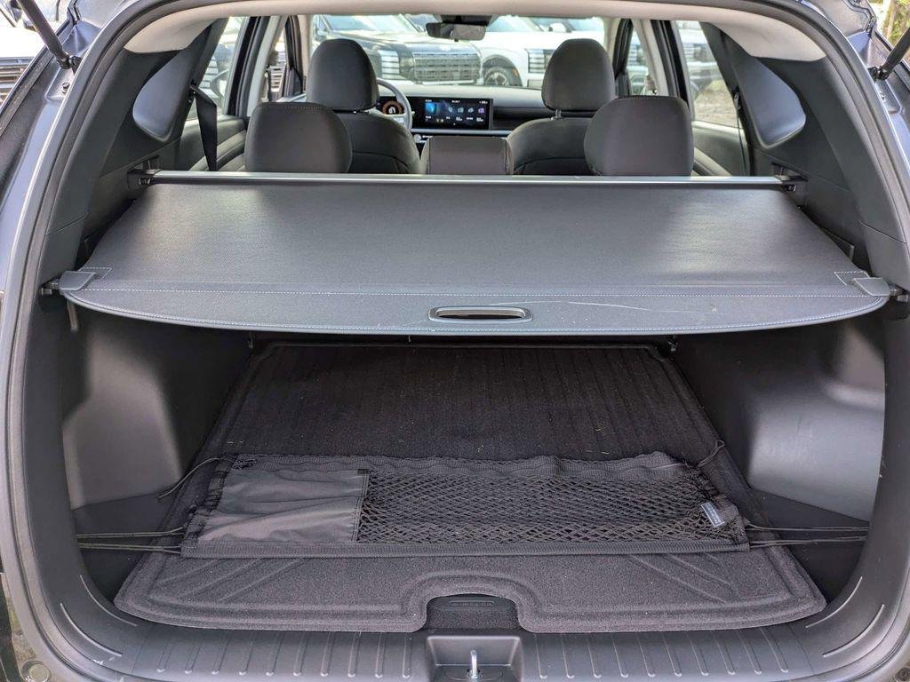 New 2026 Black Hyundai SE FWD image 12