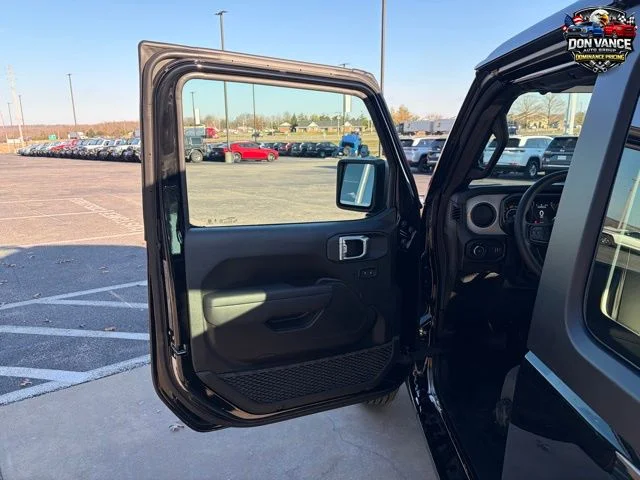 New 2026 Black Clear-Coat Exterior Paint Jeep Sport image 9