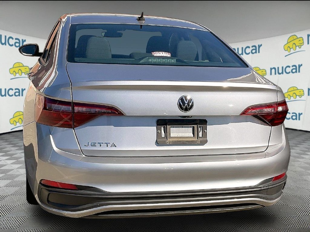 Used 2023 Silver Volkswagen 1.5T Sport image 3