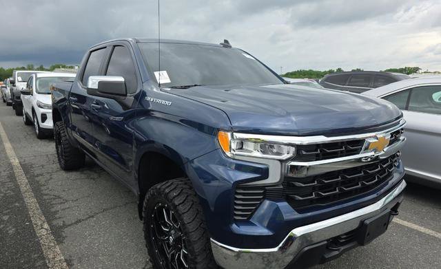 2022 Chevrolet Silverado 1500 LT 2FL 4X4 Crew Cab Short Box's photo