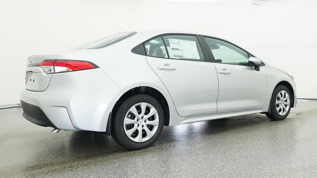 New 2027 Classic Silver Metallic Toyota LE image 17