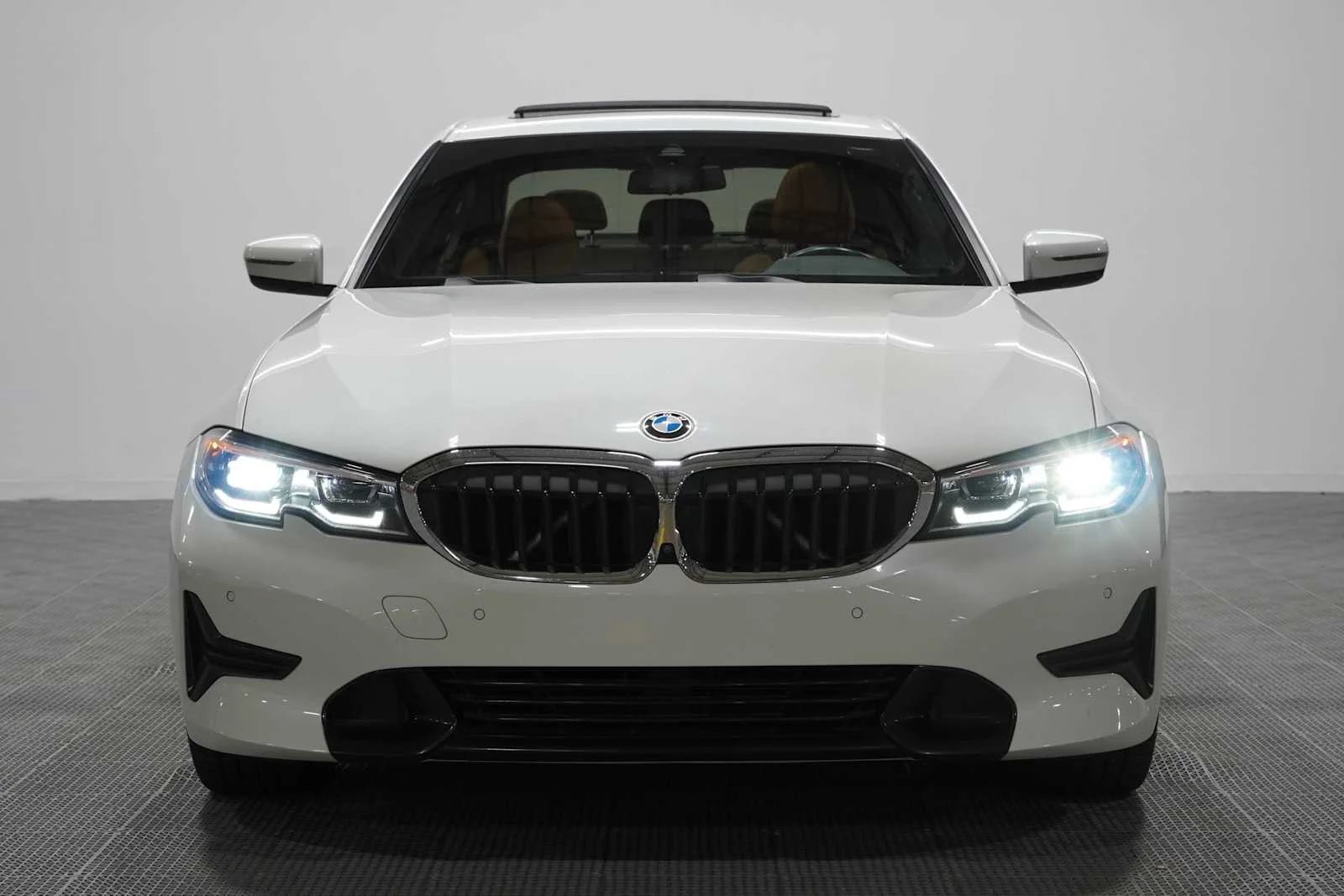 Used 2021 Mineral White Metallic BMW 330i image 2
