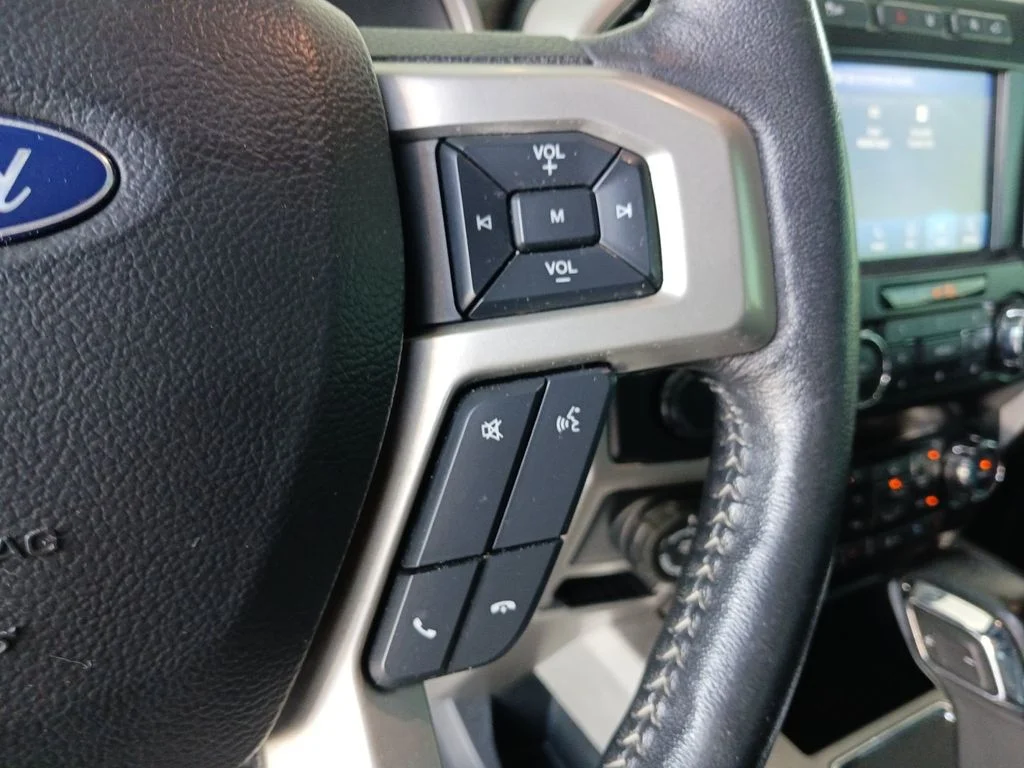 Used 2020 Black Ford Lariat image 34