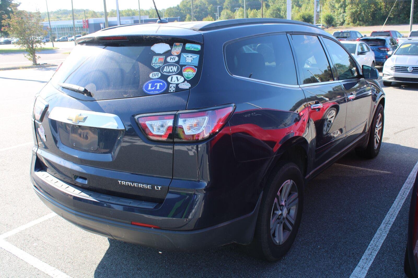 Used 2015 Blue Velvet Metallic Chevrolet LT image 4
