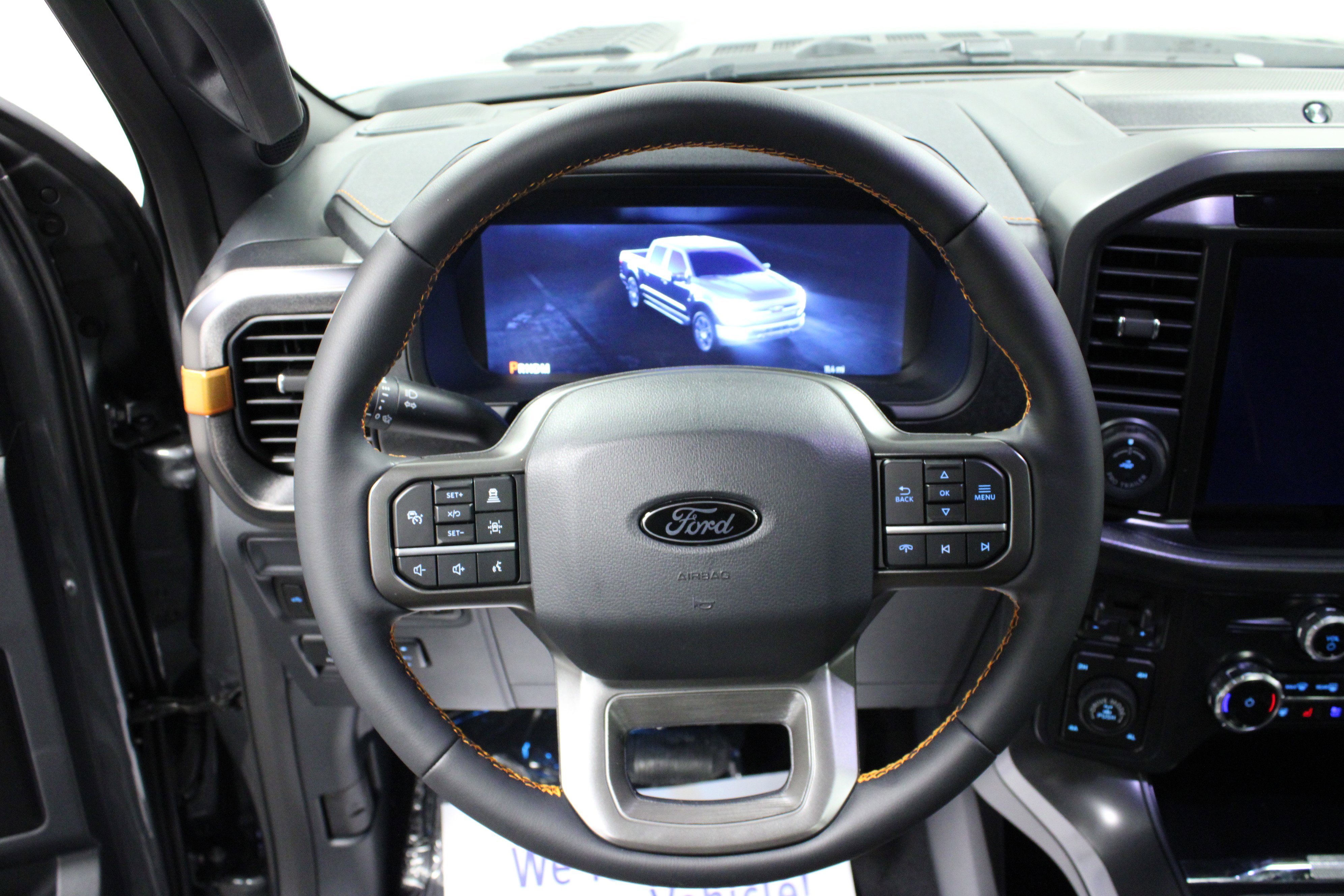 New 2026 Carbonized Gray Metallic Ford Tremor image 18
